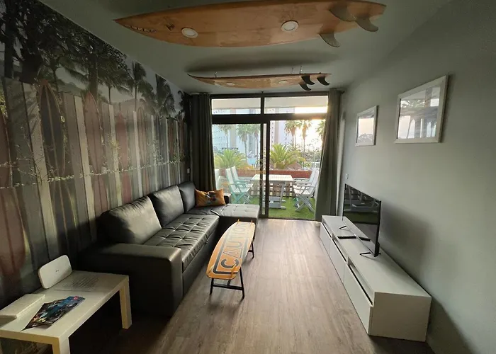Surf Station Tenerife Americas * بلايا ذي لاس أميريكاس